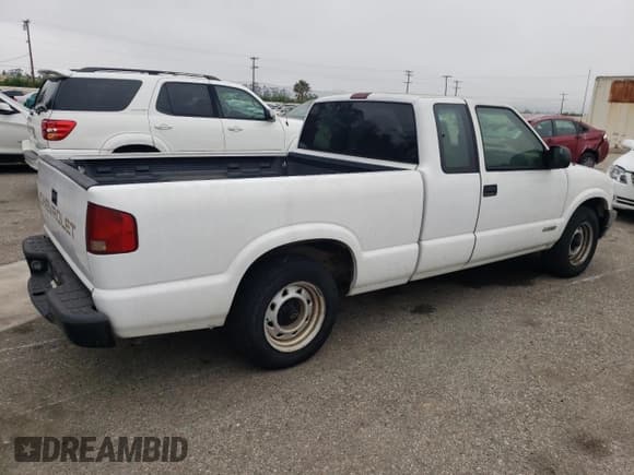 ✅ 2002 Chevrolet S-10 Fleet • VIN: 1GCCS195828229493 • Лот: 60671635. Опубликован ранее на Copart с пробегом 65 255 миль. Бесплатный доступ к архиву аукционных продаж из США и подробный отчёт об истории автомобиля на DreamBid. Изображение 3.