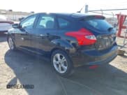 ✅ 2014 Ford Focus SE • VIN: 1FADP3K21EL413215 • Lot: 43617747. Wystawiony na IAAI z przebiegiem 191 369 mil. Bezpłatny archiwum sprzedaży aukcyjnych z USA i szczegółowy raport historii pojazdu na DreamBid. Zdjęcie 3.