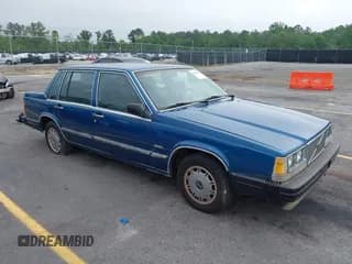 ✅ 1987 Volvo 740 • VIN: YV1FX8845H1175324 • Lot: 42076862. Wystawiony na IAAI z przebiegiem 371 211 mil. Bezpłatny archiwum sprzedaży aukcyjnych z USA i szczegółowy raport historii pojazdu na DreamBid. Zdjęcie 1.