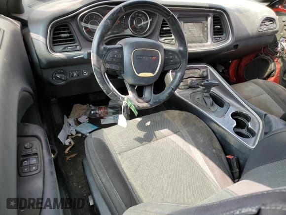 ✅ 2015 Dodge Challenger R/T • VIN: 2C3CDZAT2FH763998 • Lot: 55643234. Wystawiony na Copart z przebiegiem 112 551 mil. Bezpłatny archiwum sprzedaży aukcyjnych z USA i szczegółowy raport historii pojazdu na DreamBid. Zdjęcie 8.