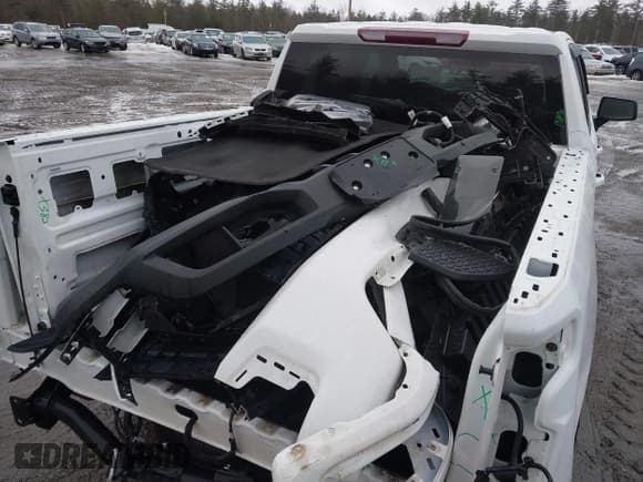 ✅ 2021 Chevrolet Silverado 1500 RST • VIN: 3GCUYEET1MG192718 • Лот: 41692530. Опубликован ранее на IAAI с пробегом 90 221 миль. Бесплатный доступ к архиву аукционных продаж из США и подробный отчёт об истории автомобиля на DreamBid. Изображение 12.