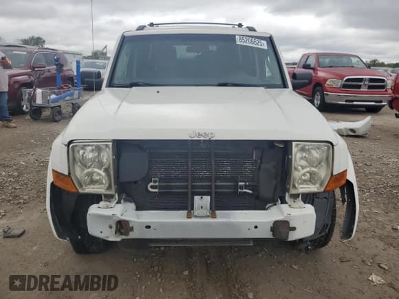 ✅ 2010 Jeep Commander Sport • VIN: 1J4RG4GK9AC130290 • Лот: 85206625. Опубликован ранее на Copart с пробегом 190 796 миль. Бесплатный доступ к архиву аукционных продаж из США и подробный отчёт об истории автомобиля на DreamBid. Изображение 5.