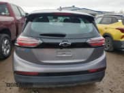 ✅ 2023 Chevrolet Bolt EV 2LT • VIN: 1G1FX6S03P4207497 • Lot: 83423604. Wystawiony na Copart z przebiegiem 11 999 mil. Bezpłatny archiwum sprzedaży aukcyjnych z USA i szczegółowy raport historii pojazdu na DreamBid. Zdjęcie 6.