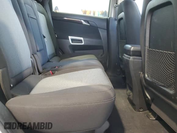 ✅ 2013 Chevrolet Captiva Sport LS • VIN: 3GNFL1EK7DS511633 • Лот: 85088225. Опубликован ранее на Copart с пробегом 215 622 миль. Бесплатный доступ к архиву аукционных продаж из США и подробный отчёт об истории автомобиля на DreamBid. Изображение 11.