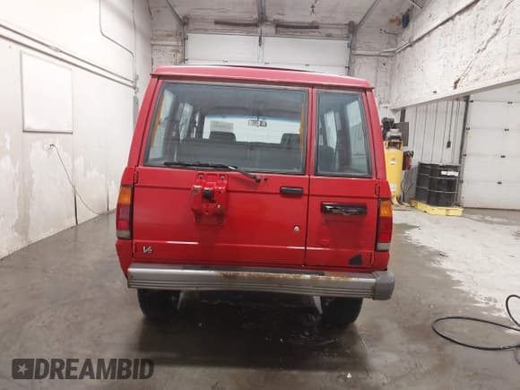 ✅ 1991 Isuzu Trooper • VIN: JACCH58R6M8905869 • Lot: 42394651. Listed on IAAI with 117,130 mi. Free auction sales archive from the USA and detailed vehicle history report at DreamBid. Image 16.