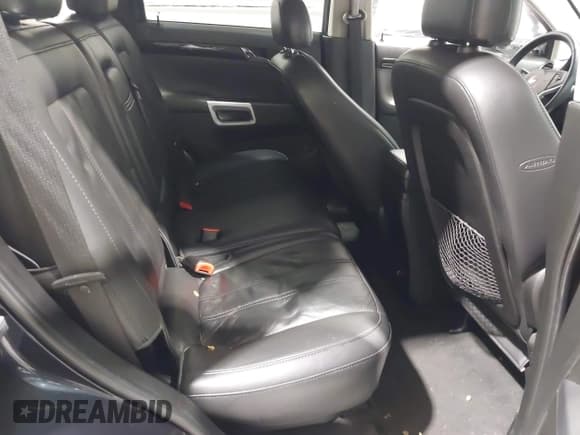 ✅ 2015 Chevrolet Captiva Sport LT • VIN: 3GNAL3EKXFS506614 • Lot: 41235001. Wystawiony na IAAI z przebiegiem 131 933 mil. Bezpłatny archiwum sprzedaży aukcyjnych z USA i szczegółowy raport historii pojazdu na DreamBid. Zdjęcie 8.