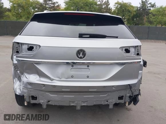 ✅ 2021 Volkswagen Atlas SE • VIN: 1V2WC2CA5MC236132 • Lot: 42391621. Listed on IAAI with 55,145 mi. Free auction sales archive from the USA and detailed vehicle history report at DreamBid. Image 6.