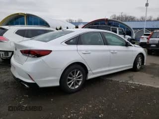 ✅ 2019 Hyundai Sonata SE • VIN: 5NPE24AF9KH781567 • Lot: 42232913. Listed on Copart with 34,154 mi. Free auction sales archive from the USA and detailed vehicle history report at DreamBid. Image 3.