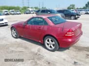 ✅ 2001 Mercedes-Benz SLK 230/320 • VIN: WDBKK65F31F202699 • Lot: 42806402. Wystawiony na IAAI z przebiegiem 166 813 mil. Bezpłatny archiwum sprzedaży aukcyjnych z USA i szczegółowy raport historii pojazdu na DreamBid. Zdjęcie 3.