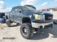 ✅ 2007 GMC Sierra 1500 • VIN: 3GTEK13Y57G553692 • Лот: 42605838. Опубликован ранее на IAAI с пробегом 221 736 миль. Бесплатный доступ к архиву аукционных продаж из США и подробный отчёт об истории автомобиля на DreamBid. Изображение 1.