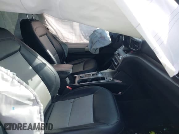 ✅ 2023 Ford Explorer XLT • VIN: 1FMSK8DH4PGA71894 • Лот: 43592994. Опубликован ранее на IAAI с пробегом 51 141 миль. Бесплатный доступ к архиву аукционных продаж из США и подробный отчёт об истории автомобиля на DreamBid. Изображение 5.