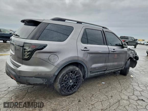 ✅ 2014 Ford Explorer XLT • VIN: 1FM5K7D83EGC20512 • Lot: 94021805. Wystawiony na Copart z przebiegiem 193 134 mil. Bezpłatny archiwum sprzedaży aukcyjnych z USA i szczegółowy raport historii pojazdu na DreamBid. Zdjęcie 3.