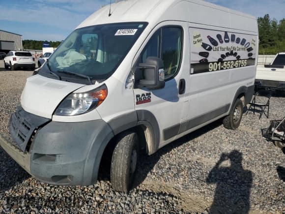 ✅ 2018 Ram ProMaster Cargo • VIN: 3C6TRVBG6JE154559 • Lot: 82402985. Wystawiony na Copart z przebiegiem Nie podano. Bezpłatny archiwum sprzedaży aukcyjnych z USA i szczegółowy raport historii pojazdu na DreamBid. Zdjęcie 1.