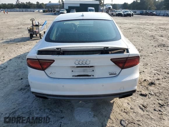 ✅ 2017 Audi A7 Premium Plus • VIN: WAUW2AFCXHN122503 • Lot: 80811695. Wystawiony na Copart z przebiegiem 113 344 mil. Bezpłatny archiwum sprzedaży aukcyjnych z USA i szczegółowy raport historii pojazdu na DreamBid. Zdjęcie 6.