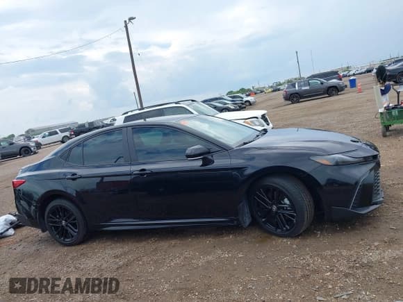 ✅ 2025 Toyota Camry SE • VIN: 4T1DAACK5SU074877 • Лот: 43217903. Опубликован ранее на IAAI с пробегом 6 291 миль. Бесплатный доступ к архиву аукционных продаж из США и подробный отчёт об истории автомобиля на DreamBid. Изображение 14.