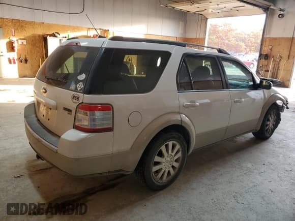✅ 2008 Ford Taurus X Eddie Bauer • VIN: 1FMDK08W58GA42814 • Лот: 76952924. Опубликован ранее на Copart с пробегом 227 121 миль. Бесплатный доступ к архиву аукционных продаж из США и подробный отчёт об истории автомобиля на DreamBid. Изображение 3.