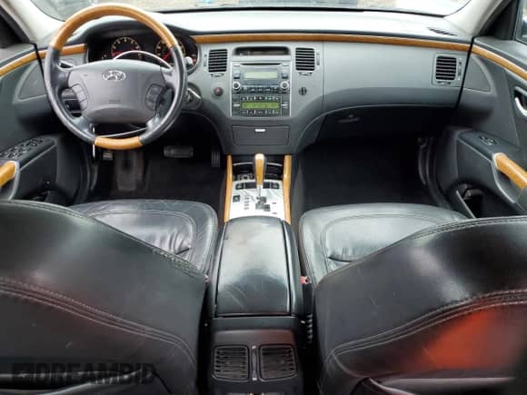 2007 Hyundai Azera SE с VIN KMHFC46FX7A139685, выставлен на аукционе Copart как лот 57835015 с пробегом 167 009 миль миль и Списание • Salvage title. История ставок и продаж доступна на DreamBid. Изображение 8.