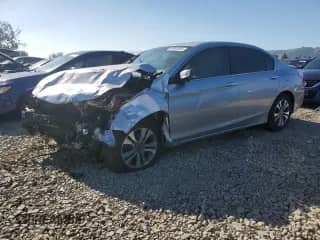 2014 Honda Accord LX с VIN 1HGCR2F33EA160599, выставлен на аукционе Copart как лот 90935305 с пробегом 231 664 миль миль и Чистый • Clean title. История ставок и продаж доступна на DreamBid. Изображение 1.