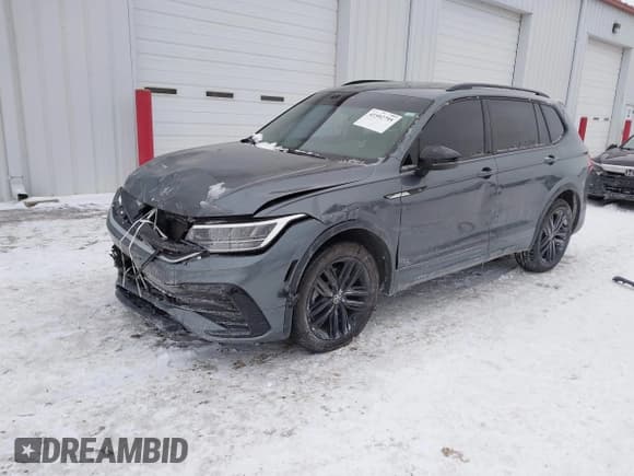 ✅ 2022 Volkswagen Tiguan SE R-Line Black • VIN: 3VVCB7AX9NM024296 • Лот: 41592795. Опубликован ранее на IAAI с пробегом 45 308 миль. Бесплатный доступ к архиву аукционных продаж из США и подробный отчёт об истории автомобиля на DreamBid. Изображение 2.