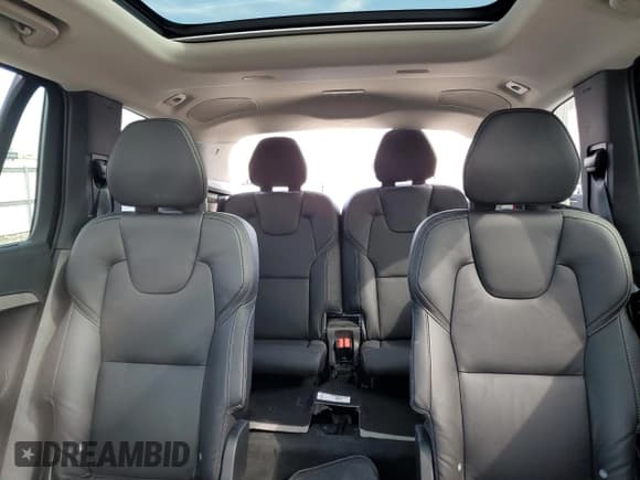 ✅ 2023 Volvo XC90 • VIN: YV4H600A8P1967533 • Lot: 72184934. Listed on Copart with 15,534 mi. Free auction sales archive from the USA and detailed vehicle history report at DreamBid. Image 10.