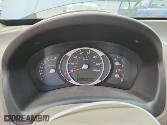 ✅ 2006 Hyundai Tucson GLS • VIN: KM8JN72D06U329048 • Lot: 85404615. Listed on Copart with 130,585 mi. Free auction sales archive from the USA and detailed vehicle history report at DreamBid. Image 9.