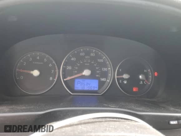 2012 Hyundai Santa Fe GLS с VIN 5XYZG3AB0CG103177, выставлен на аукционе Copart как лот 73674574 с пробегом 181 969 миль миль и Списание • Salvage title. История ставок и продаж доступна на DreamBid. Изображение 9.