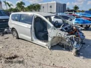 ✅ 2022 Chrysler Pacifica Hybrid Touring L • VIN: 2C4RC1L74NR118871 • Лот: 95501755. Опубликован ранее на Copart с пробегом Не указан. Бесплатный доступ к архиву аукционных продаж из США и подробный отчёт об истории автомобиля на DreamBid. Изображение 4.