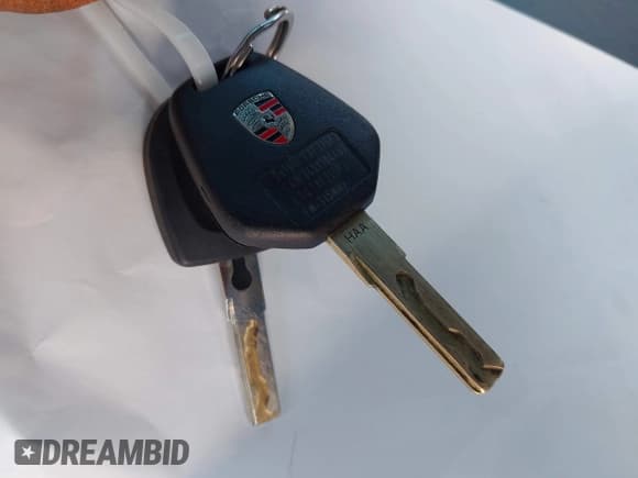 ✅ 1999 Porsche 911 • VIN: WP0CA2999XS650760 • Lot: 43538246. Wystawiony na IAAI z przebiegiem 71 207 mil. Bezpłatny archiwum sprzedaży aukcyjnych z USA i szczegółowy raport historii pojazdu na DreamBid. Zdjęcie 11.