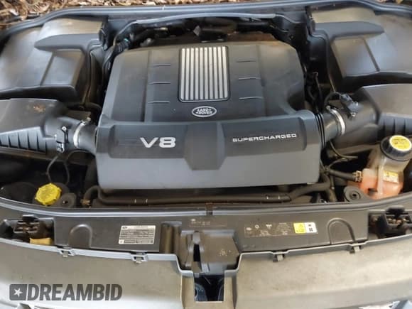 ✅ 2011 Land Rover Range Rover Sport SC • VIN: SALSH2E44BA706256 • Lot: 42847478. Listed on IAAI with 99,466 mi. Free auction sales archive from the USA and detailed vehicle history report at DreamBid. Image 10.