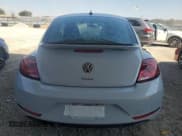 ✅ 2017 Volkswagen Beetle Fleet • VIN: 3VWF17AT4HM610482 • Лот: 82104835. Опубликован ранее на Copart с пробегом 108 111 миль. Бесплатный доступ к архиву аукционных продаж из США и подробный отчёт об истории автомобиля на DreamBid. Изображение 6.