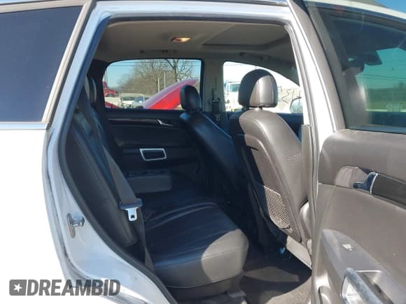 ✅ 2014 Chevrolet Captiva Sport LT • VIN: 3GNAL3EK5ES511377 • Lot: 41356008. Wystawiony na IAAI z przebiegiem 186 661 mil. Bezpłatny archiwum sprzedaży aukcyjnych z USA i szczegółowy raport historii pojazdu na DreamBid. Zdjęcie 8.