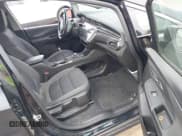 ✅ 2023 Chevrolet Bolt EV 1LT • VIN: 1G1FW6S04P4126205 • Lot: 42190240. Wystawiony na IAAI z przebiegiem 68 805 mil. Bezpłatny archiwum sprzedaży aukcyjnych z USA i szczegółowy raport historii pojazdu na DreamBid. Zdjęcie 5.