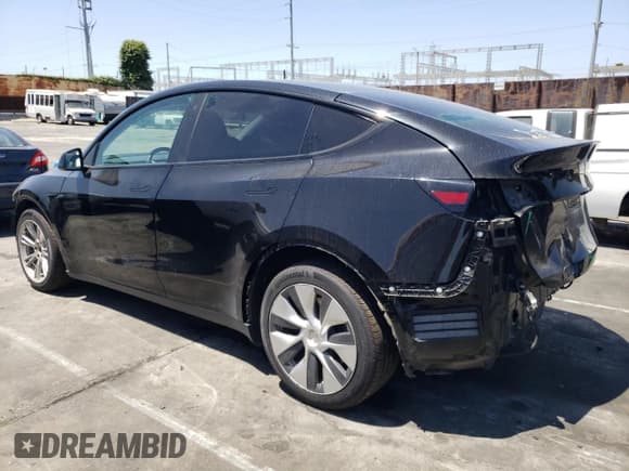 ✅ 2021 Tesla Model Y Long Range • VIN: 5YJYGDEE5MF060325 • Лот: 57608415. Опубликован ранее на Copart с пробегом 43 735 миль. Бесплатный доступ к архиву аукционных продаж из США и подробный отчёт об истории автомобиля на DreamBid. Изображение 2.