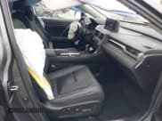 ✅ 2022 Lexus RX 350 • VIN: 2T2HZMAA3NC231796 • Lot: 43514898. Wystawiony na IAAI z przebiegiem 44 767 mil. Bezpłatny archiwum sprzedaży aukcyjnych z USA i szczegółowy raport historii pojazdu na DreamBid. Zdjęcie 5.