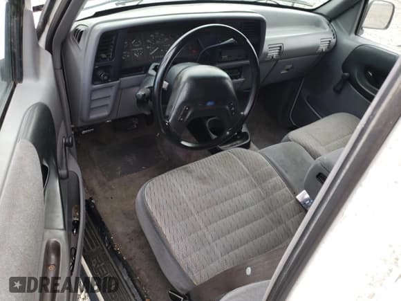 ✅ 1994 Ford Ranger Splash • VIN: 1FTCR11X8RTA16558 • Лот: 72448934. Опубликован ранее на Copart с пробегом 61 673 миль. Бесплатный доступ к архиву аукционных продаж из США и подробный отчёт об истории автомобиля на DreamBid. Изображение 8.