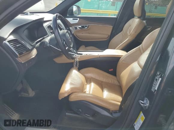 ✅ 2017 Volvo XC90 Inscription • VIN: YV4A22PL6H1171090 • Lot: 92041355. Listed on Copart with 145,308 mi. Free auction sales archive from the USA and detailed vehicle history report at DreamBid. Image 7.
