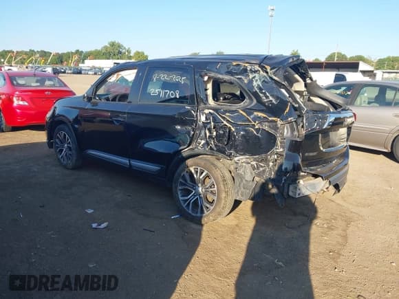 ✅ 2018 Mitsubishi Outlander ES • VIN: JA4AZ3A32JJ006179 • Lot: 43085274. Wystawiony na IAAI z przebiegiem 84 271 mil. Bezpłatny archiwum sprzedaży aukcyjnych z USA i szczegółowy raport historii pojazdu na DreamBid. Zdjęcie 3.