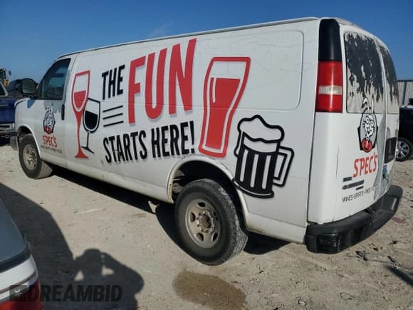 ✅ 2011 Chevrolet Express Cargo • VIN: 1GCWGGBA4B1155880 • Lot: 46640635. Listed on Copart with 206,187 mi. Free auction sales archive from the USA and detailed vehicle history report at DreamBid. Image 2.