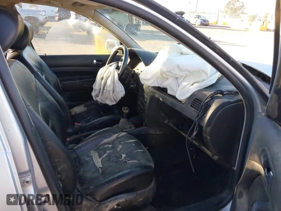 ✅ 2003 Volkswagen Jetta • VIN: WVWSP61J93W584513 • Lot: 41361393. Listed on IAAI with 390,140 mi. Free auction sales archive from the USA and detailed vehicle history report at DreamBid. Image 5.