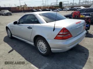 ✅ 1999 Mercedes-Benz SLK 230/320 • VIN: WDBKK47F8XF085647 • Lot: 85005505. Wystawiony na Copart z przebiegiem 113 598 mil. Bezpłatny archiwum sprzedaży aukcyjnych z USA i szczegółowy raport historii pojazdu na DreamBid. Zdjęcie 2.