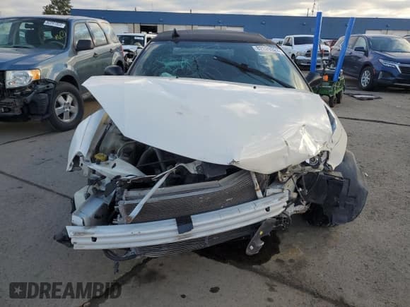 ✅ 2005 Chrysler Sebring • VIN: 1C3EL45X25N677043 • Lot: 82529324. Listed on Copart with 105,774 mi. Free auction sales archive from the USA and detailed vehicle history report at DreamBid. Image 5.