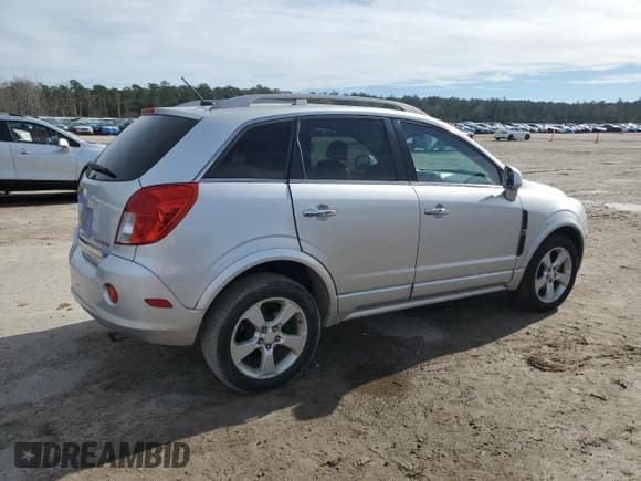 ✅ 2014 Chevrolet Captiva Sport LT • VIN: 3GNAL3EKXES606792 • Lot: 87060904. Wystawiony na Copart z przebiegiem 145 672 mil. Bezpłatny archiwum sprzedaży aukcyjnych z USA i szczegółowy raport historii pojazdu na DreamBid. Zdjęcie 3.