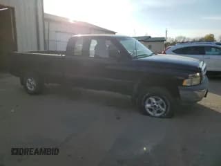 ✅ 1998 Dodge 1500 • VIN: 3B7HF13Z1WG222486 • Лот: 78030444. Опубликован ранее на Copart с пробегом 123 391 миль. Бесплатный доступ к архиву аукционных продаж из США и подробный отчёт об истории автомобиля на DreamBid. Изображение 4.