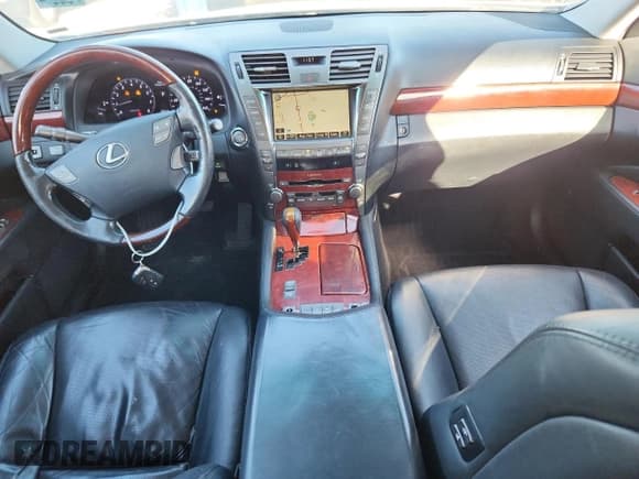 ✅ 2008 Lexus LS 460 • VIN: JTHBL46F385065053 • Лот: 90384335. Опубликован ранее на Copart с пробегом 282 187 миль. Бесплатный доступ к архиву аукционных продаж из США и подробный отчёт об истории автомобиля на DreamBid. Изображение 8.