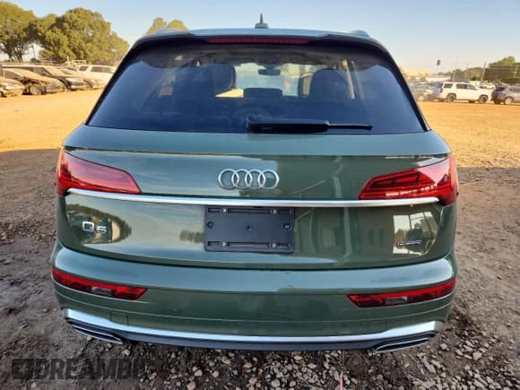 ✅ 2024 Audi Q5 S line Premium Plus • VIN: WA1EAAFY8R2039520 • Lot: 82587965. Listed on Copart with 22,849 mi. Free auction sales archive from the USA and detailed vehicle history report at DreamBid. Image 6.