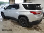 ✅ 2020 Chevrolet Traverse LT Cloth • VIN: 1GNEVGKW2LJ199561 • Lot: 66711394. Wystawiony na Copart z przebiegiem Nie podano. Bezpłatny archiwum sprzedaży aukcyjnych z USA i szczegółowy raport historii pojazdu na DreamBid. Zdjęcie 2.