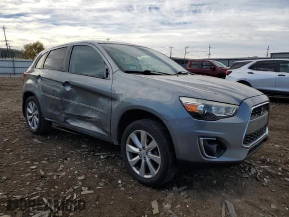 ✅ 2015 Mitsubishi Outlander ES • VIN: 4A4AP3AU2FE061308 • Лот: 82785695. Опубликован ранее на Copart с пробегом 158 962 миль. Бесплатный доступ к архиву аукционных продаж из США и подробный отчёт об истории автомобиля на DreamBid. Изображение 4.