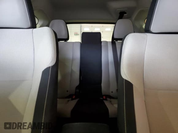 ✅ 2016 Toyota RAV4 XLE • VIN: JTMRFREV8GD191572 • Lot: 61609975. Wystawiony na Copart z przebiegiem 140 648 mil. Bezpłatny archiwum sprzedaży aukcyjnych z USA i szczegółowy raport historii pojazdu na DreamBid. Zdjęcie 10.