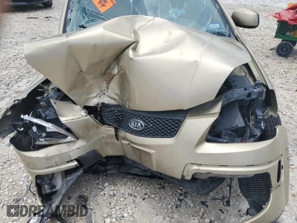 ✅ 2008 Kia Rio LX • VIN: KNADE123586383830 • Lot: 66807804. Wystawiony na Copart z przebiegiem 236 377 mil. Bezpłatny archiwum sprzedaży aukcyjnych z USA i szczegółowy raport historii pojazdu na DreamBid. Zdjęcie 11.