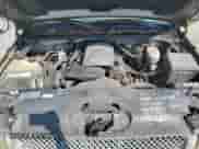 2004 Chevrolet Silverado 1500 LS z VIN 1GCEC14T84E230899, wystawiony jako Copart lot #60497185 z przebiegiem 227 145 mil mil oraz Czysty tytuł • Clean title. Historia ofert i sprzedaży dostępna na DreamBid. Obrazek 11.